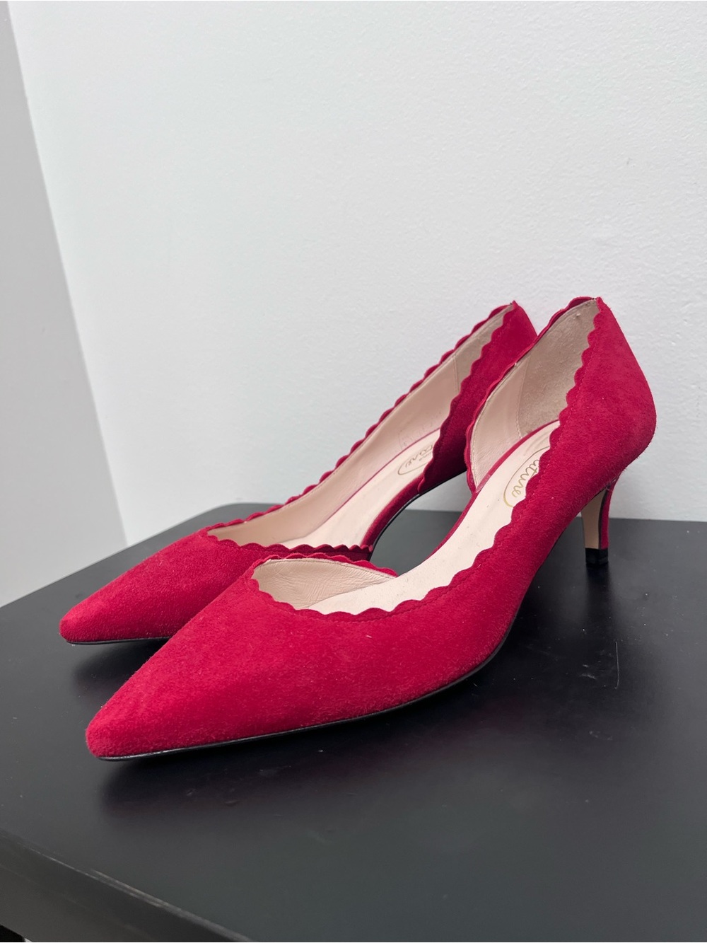 Browns Couture Leather Scalloped Pointed-Toe Red Suede Kitten Heels 38
